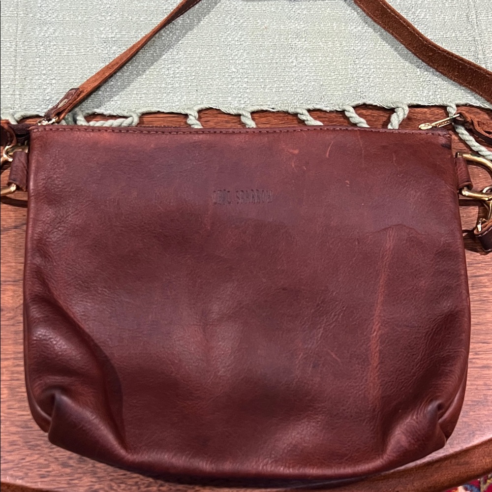 Chic Sparrow Lara Leather Crossbody Bag - Picture 7 of 7